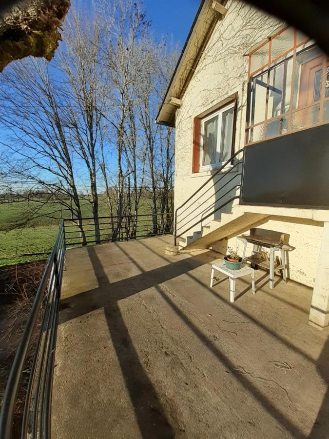 Vakantiehuis Le Nid Des Avezous Aveze (Puy-de-Dome)