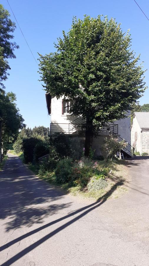 Le Nid Des Avezous Holiday home *